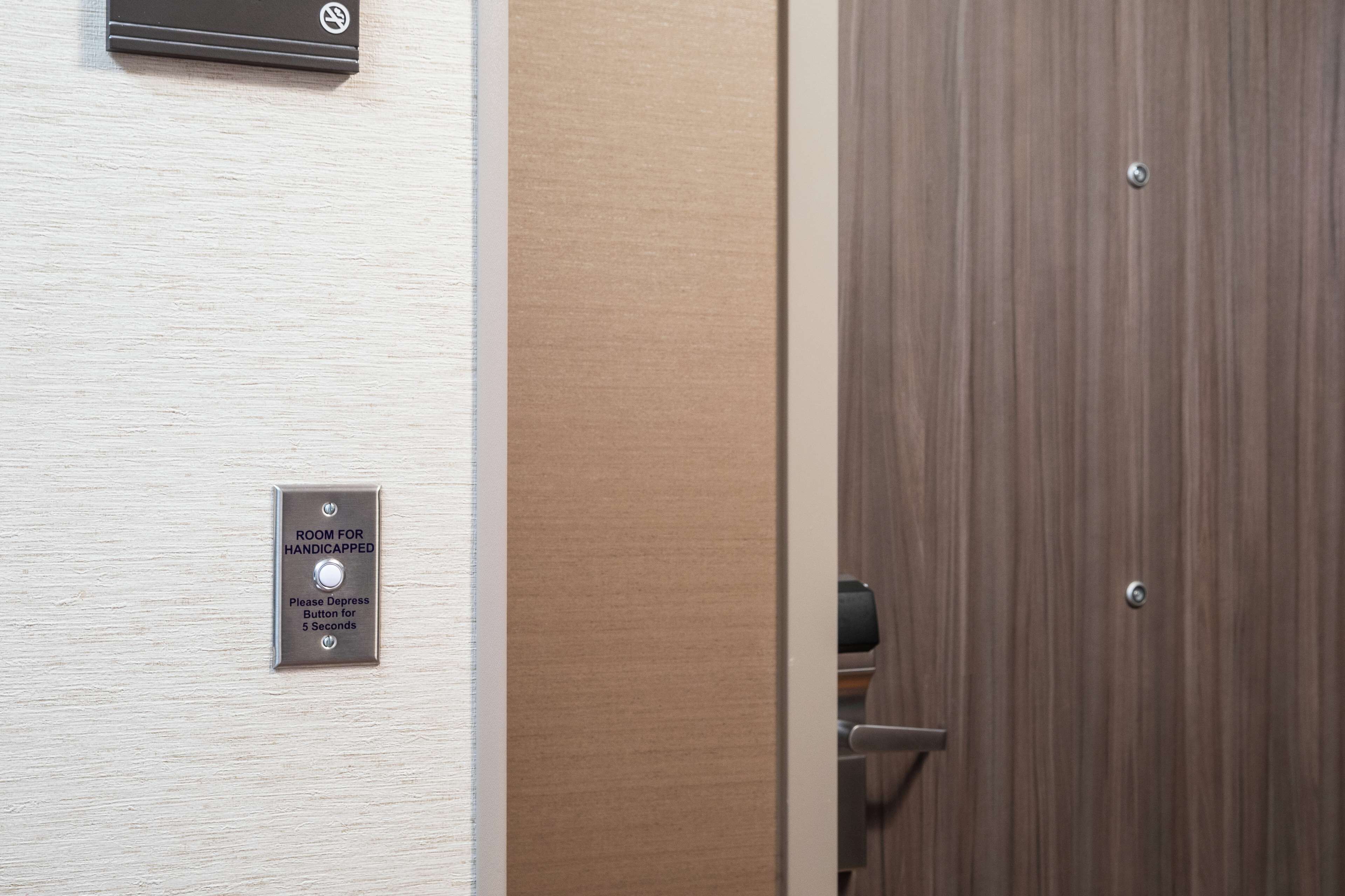 free cots/infant beds, free wifi, bed sheets