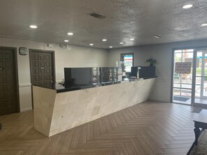 Lobby - Motel 6 New Boston, TX (New Boston)