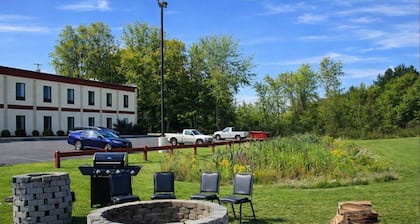 Pleasant Night Inn Carthage Near Fort Drum