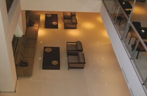 Lobby sitting area - Hotel de la Cité (Rosario)