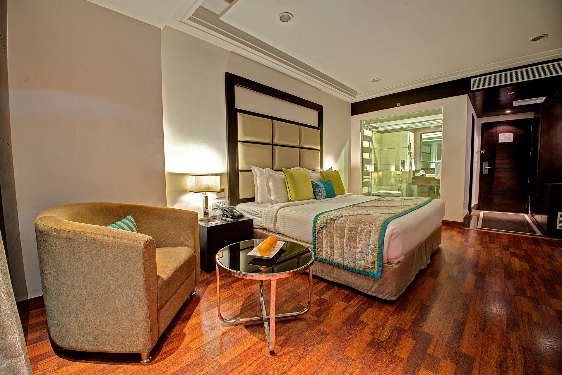 deluxe room | 1 bedroom, premium bedding, memory-foam beds, minibar