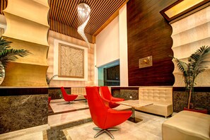 32-Zoll-LCD-Fernseher mit Kabelempfang, Fernseher