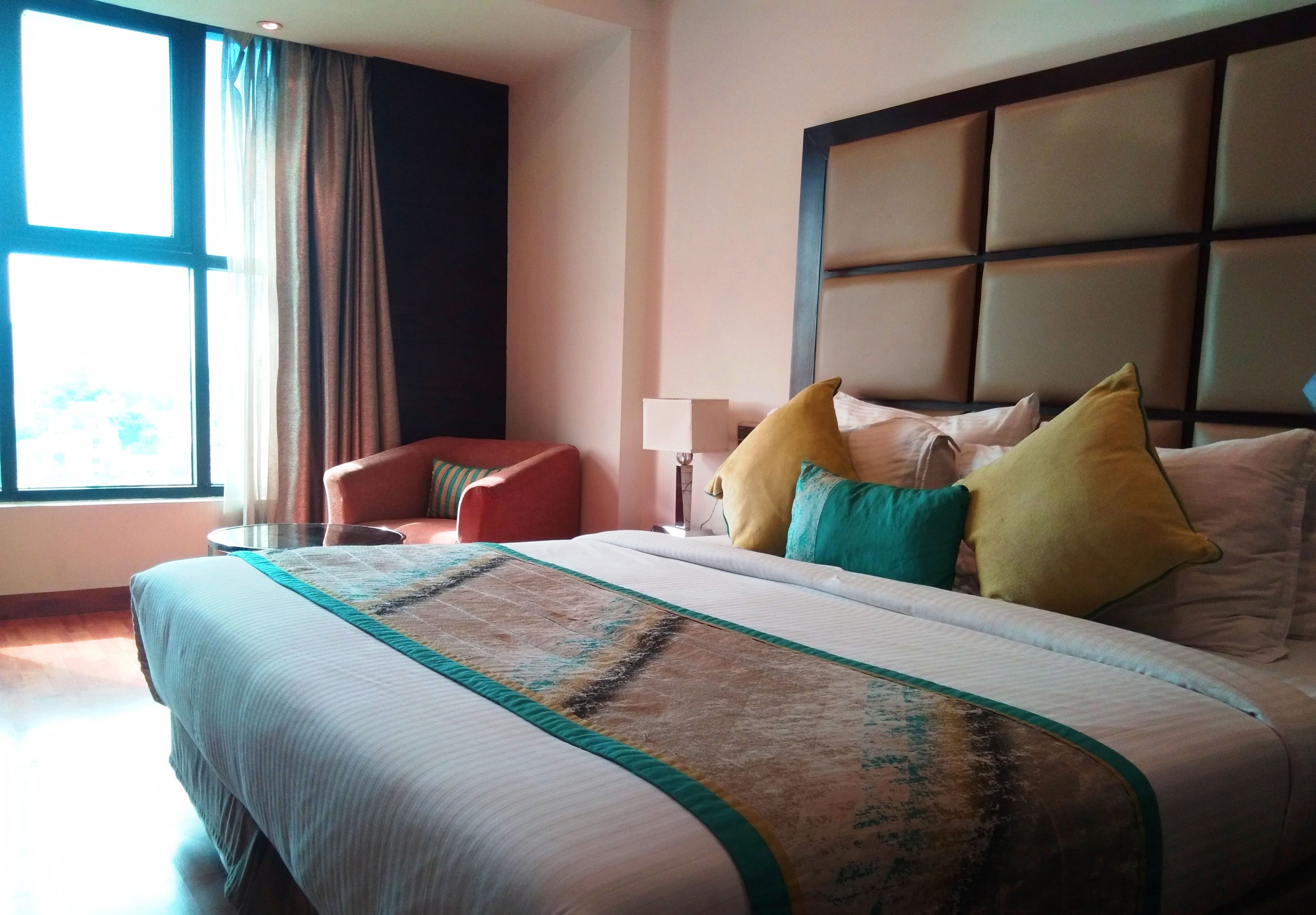 executive suite | 1 bedroom, premium bedding, memory-foam beds, minibar