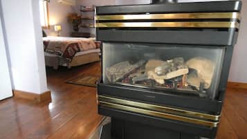 Individually decorated, individually furnished, free WiFi, bed sheets