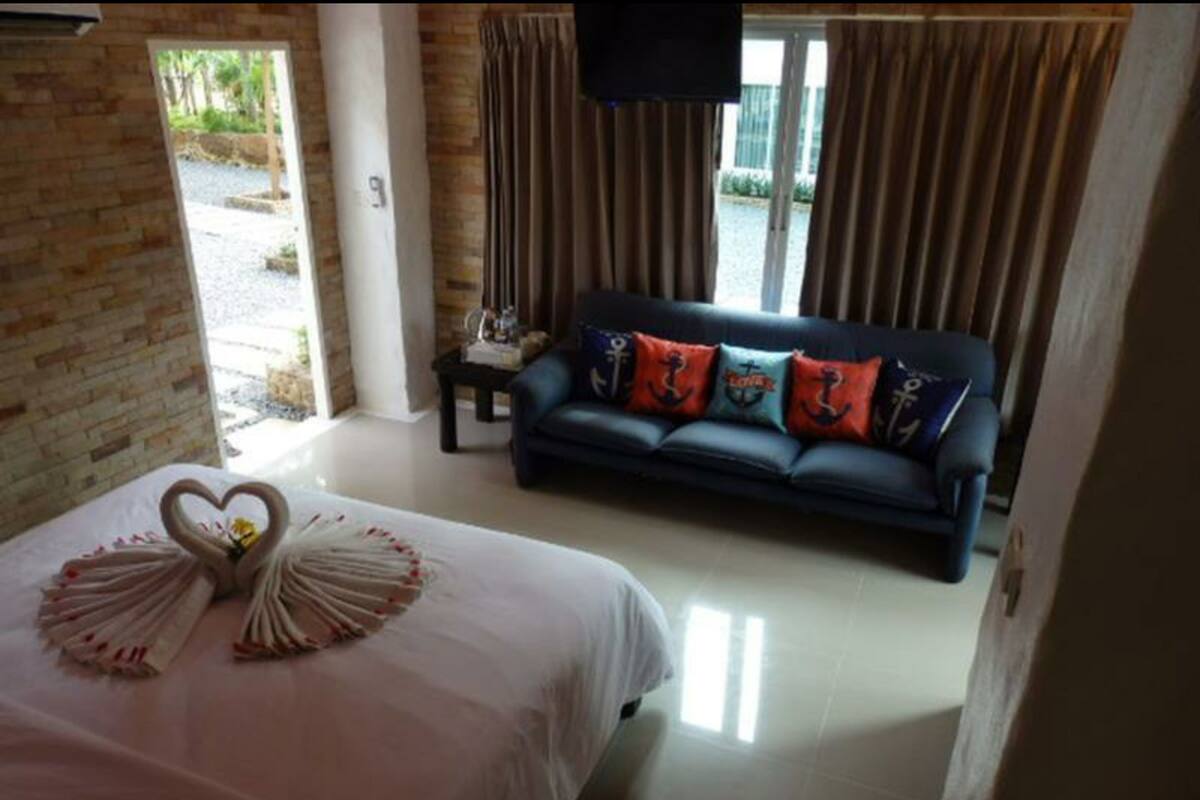 In-room safe, blackout curtains, rollaway beds, free WiFi