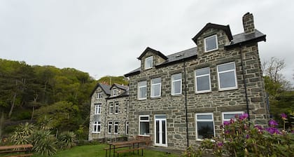 Bae Abermaw Hotel