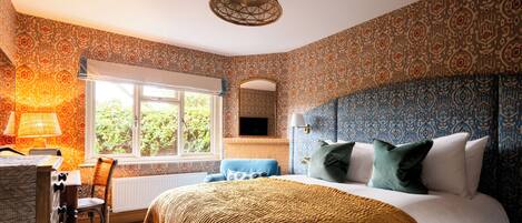 Hochwertige Bettwaren, individuell dekoriert, Verdunkelungsvorhänge