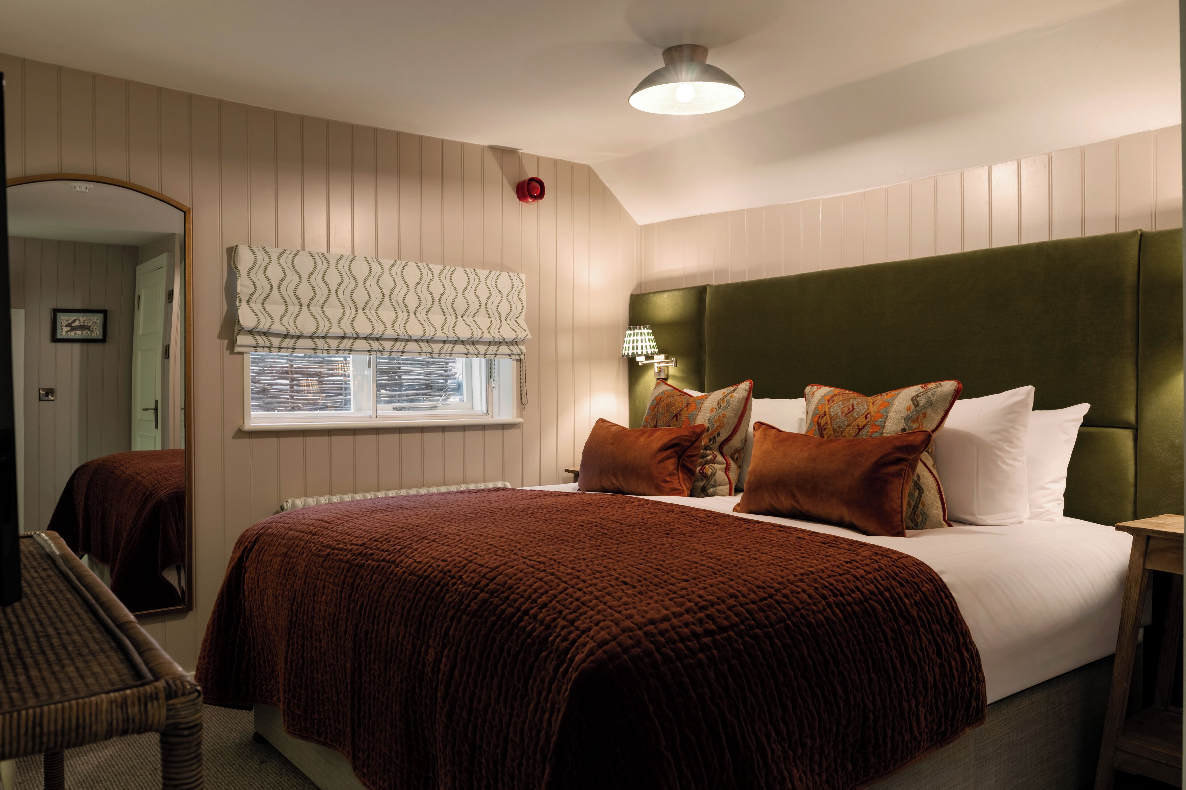 Hochwertige Bettwaren, individuell dekoriert, Verdunkelungsvorhänge