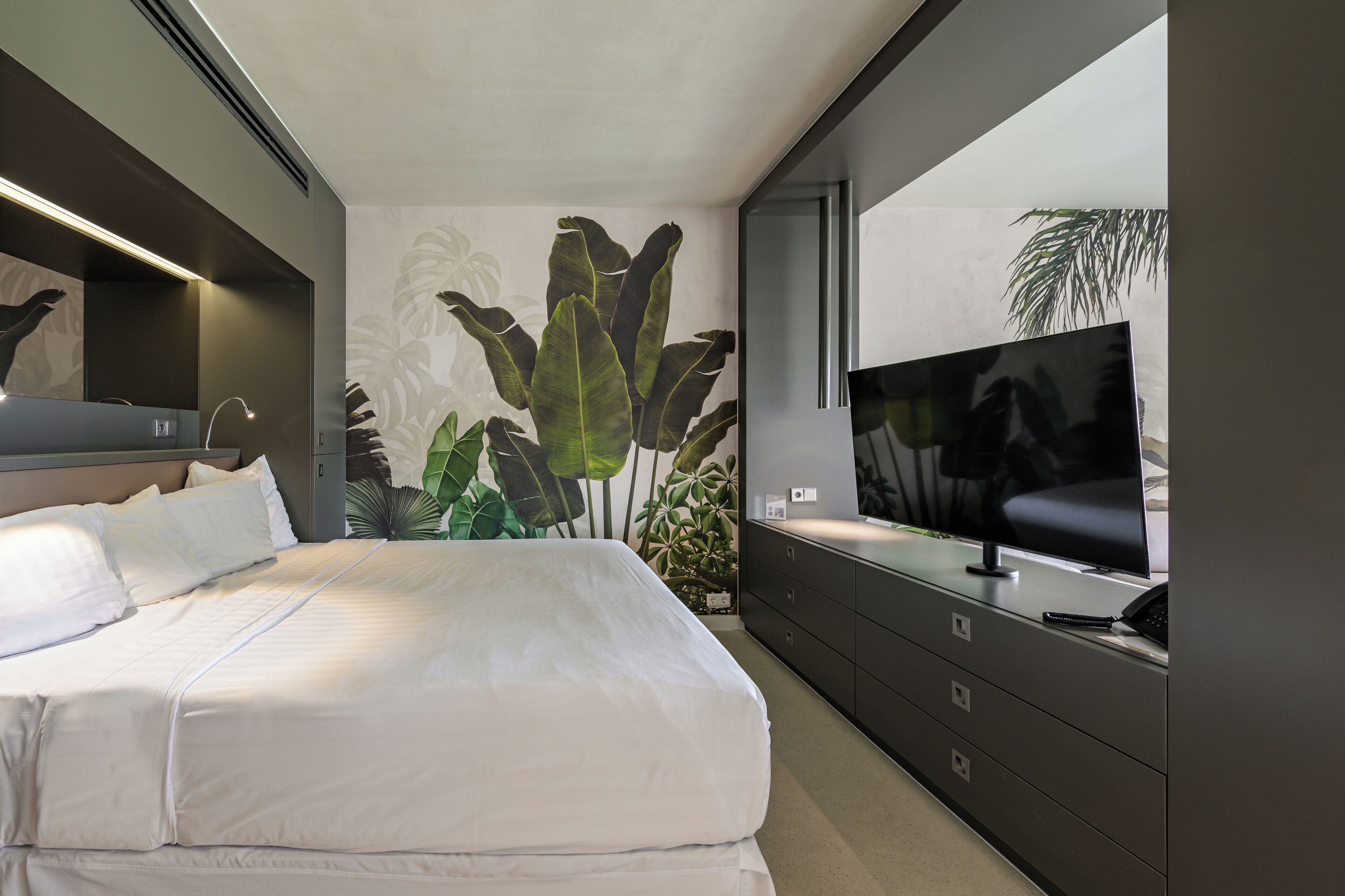 Photo - Papagayo Beach Hotel