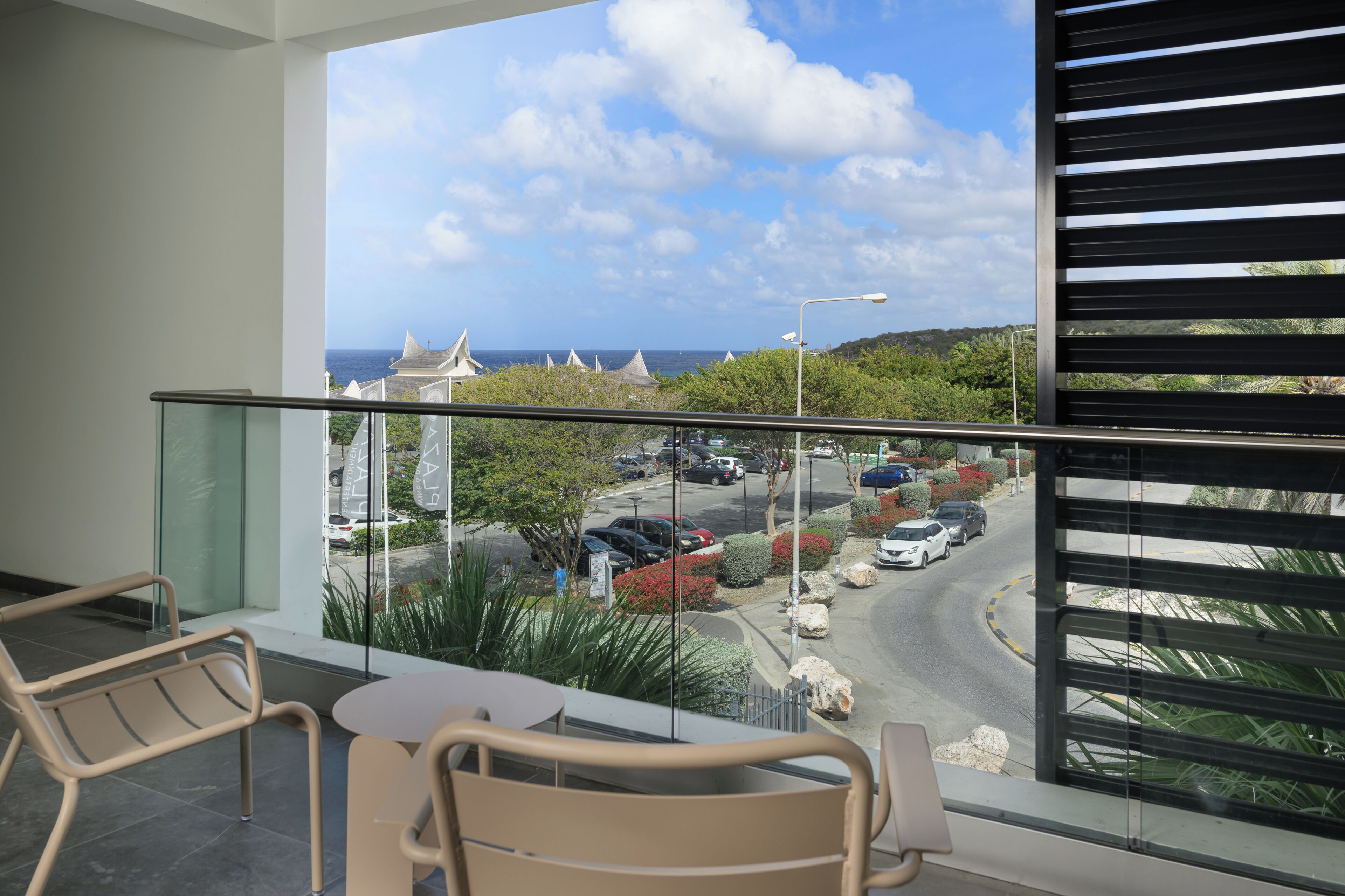 room, 1 king bed (boulevard view) | 1 bedroom, in-room safe, desk, blackout curtains