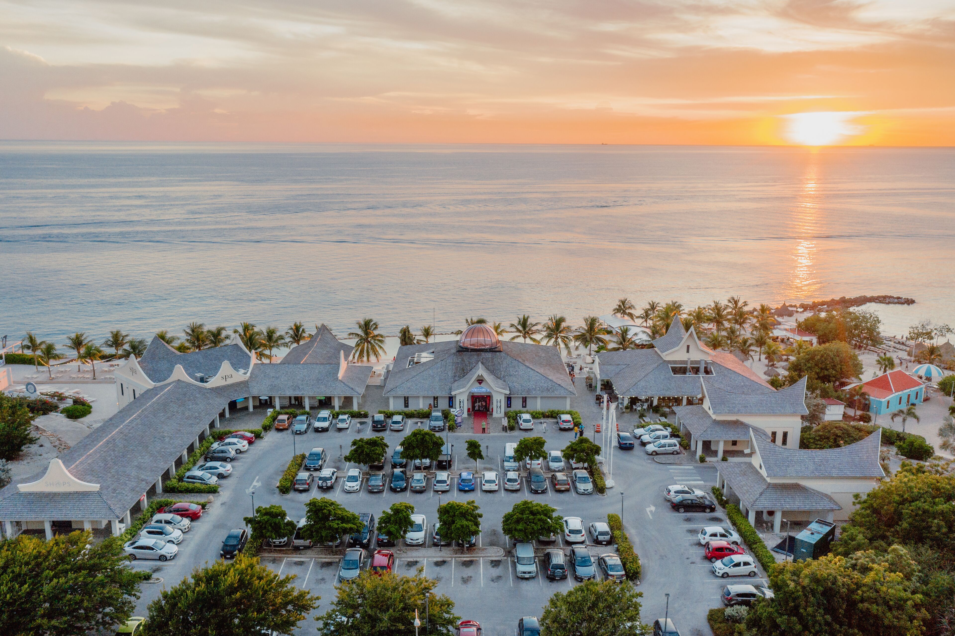 Photo - Papagayo Beach Hotel