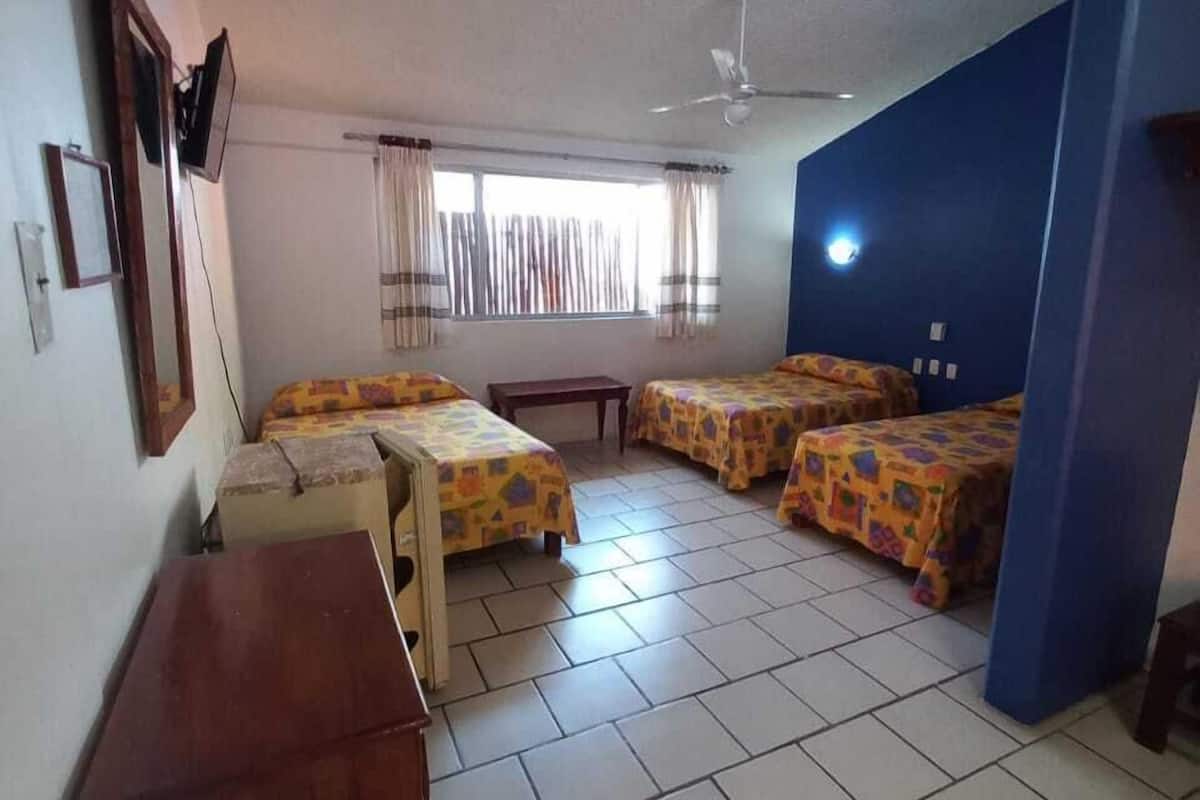 quadruple room | bed sheets