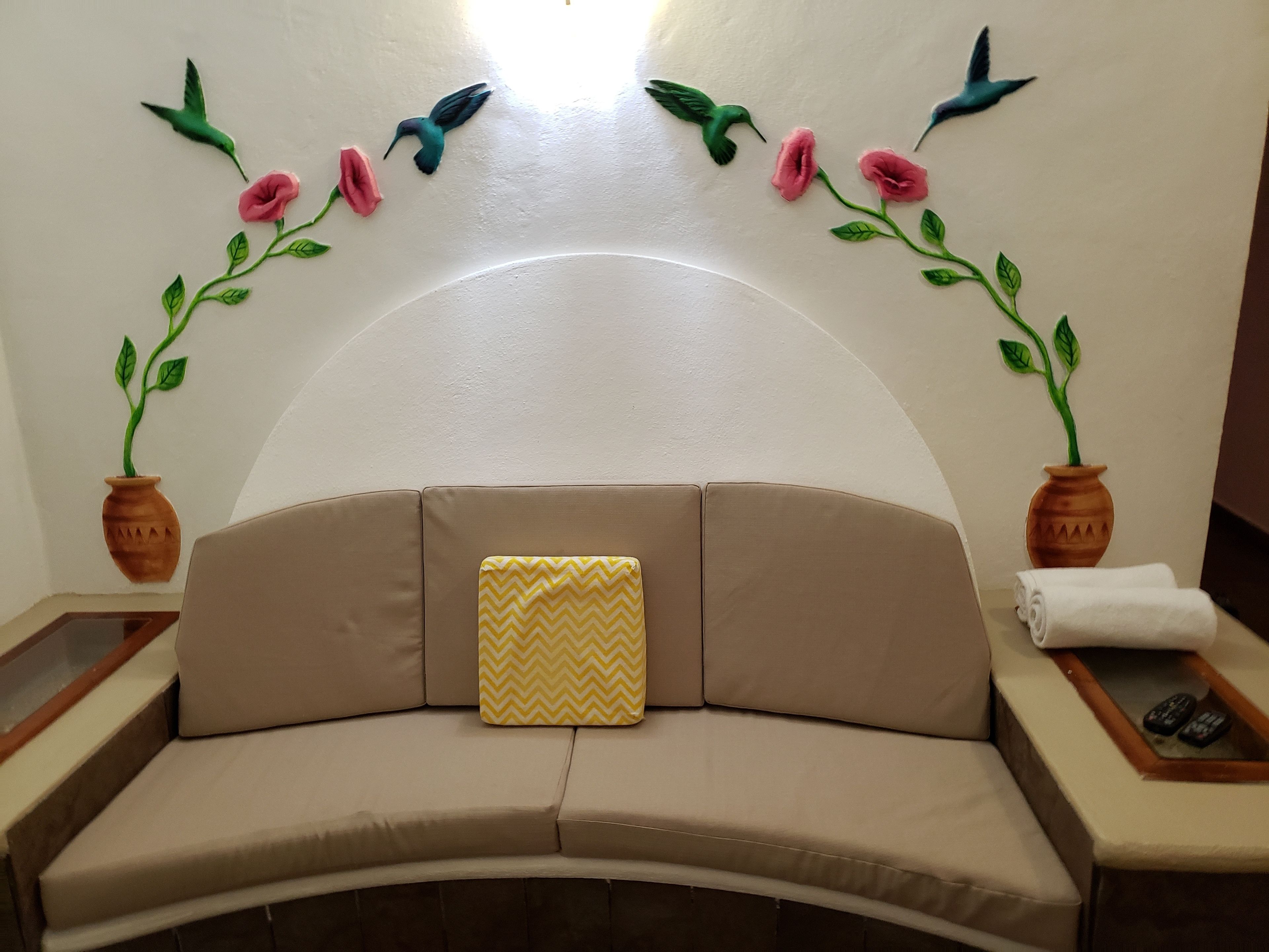 villa | living room | flat-screen tv