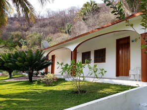 Studio, 1 kingsize-seng, tekjøkken | Safe på rommet og sengetøy