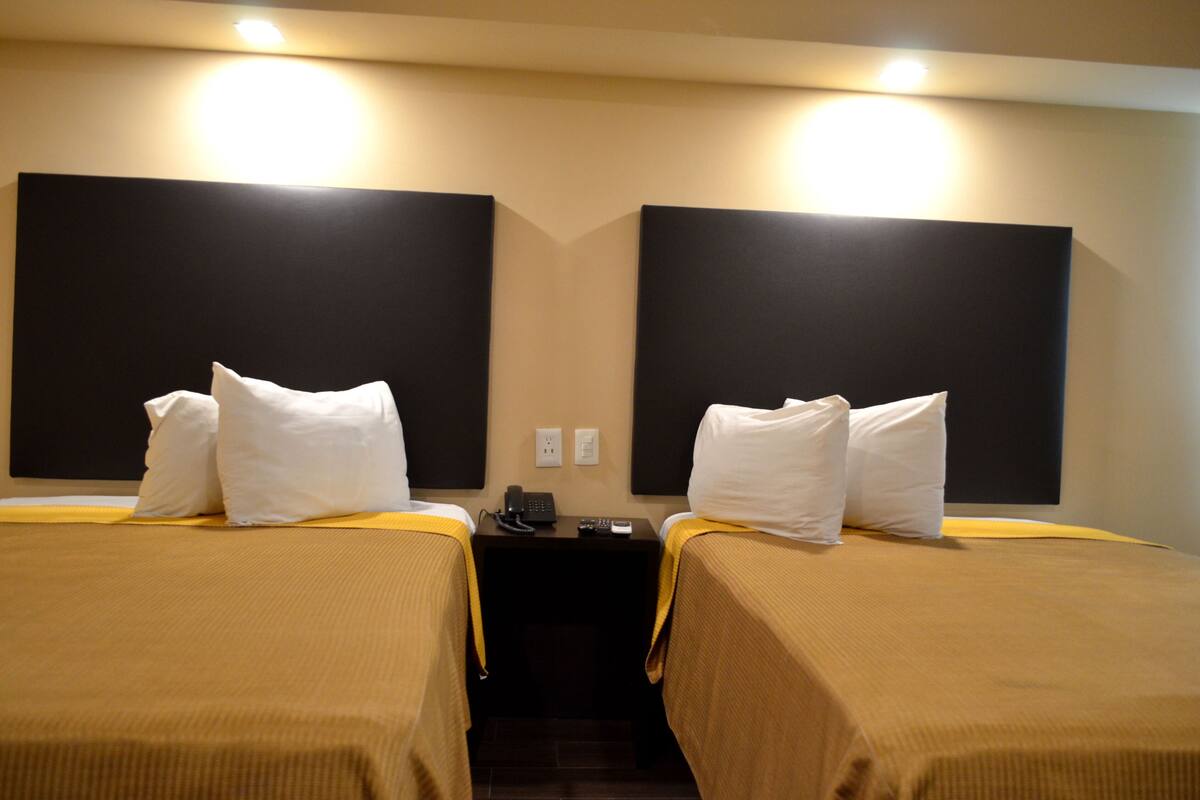 Executive Room, 1 Bedroom | In-room safe, desk, iron/ironing board (on request), WiFi (free)
