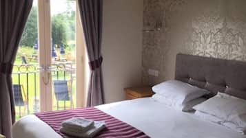 Rollaway beds, free WiFi, bed sheets