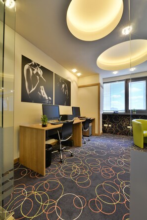 Business center - Suite Hotel Sofia (Sofia)