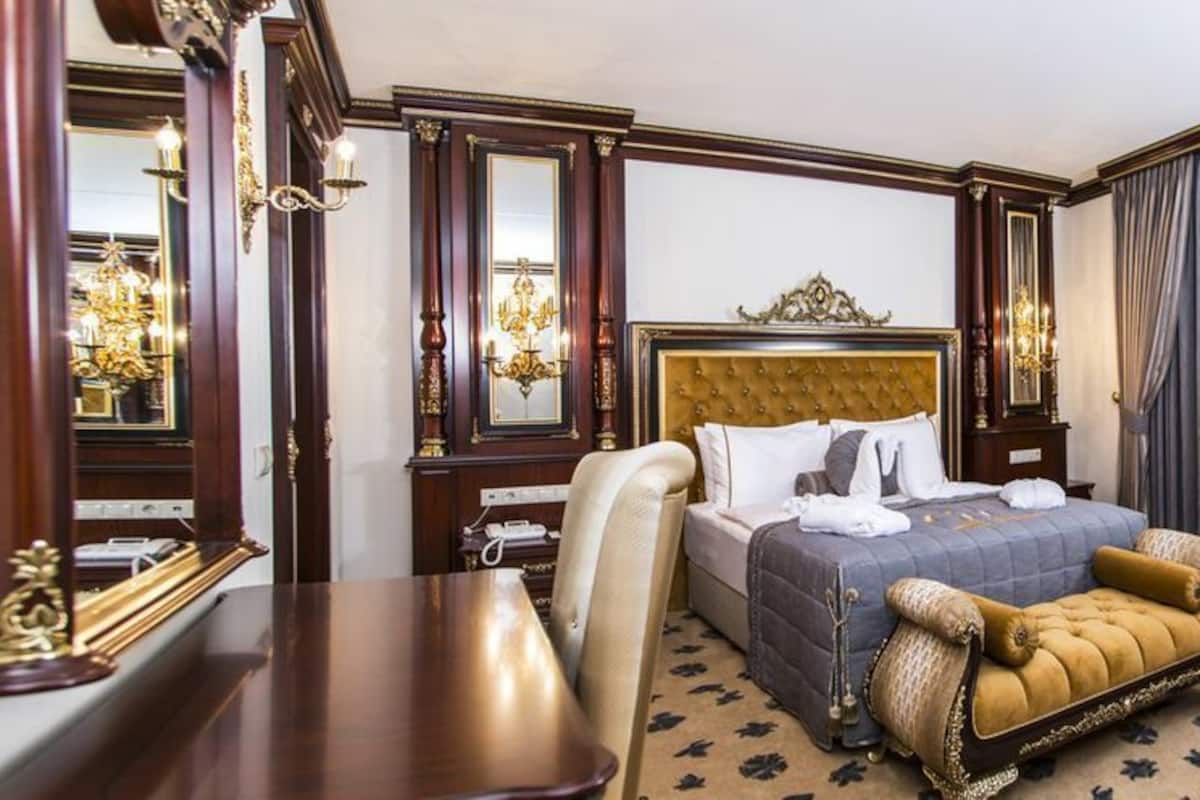 Minibar, coffres-forts dans les chambres, bureau, chambres insonorisées