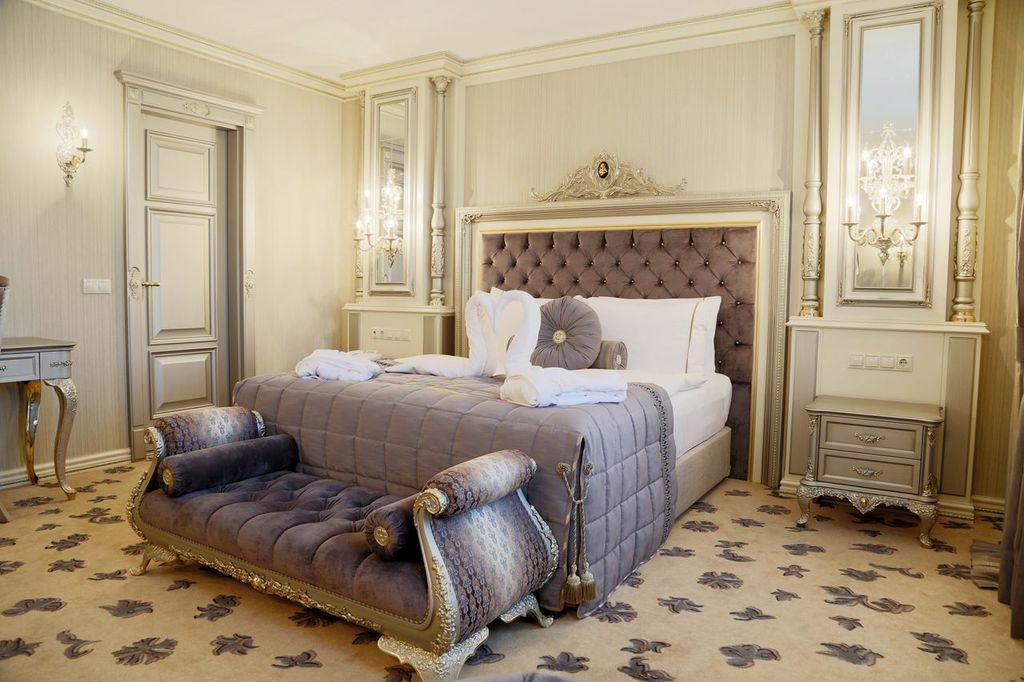 Minibar, in-room safe, desk, soundproofing