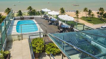 Outdoor pool, pool loungers