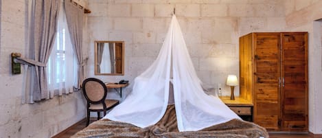 Habitación doble Deluxe | Sábanas italianas Frette y ropa de cama de alta calidad