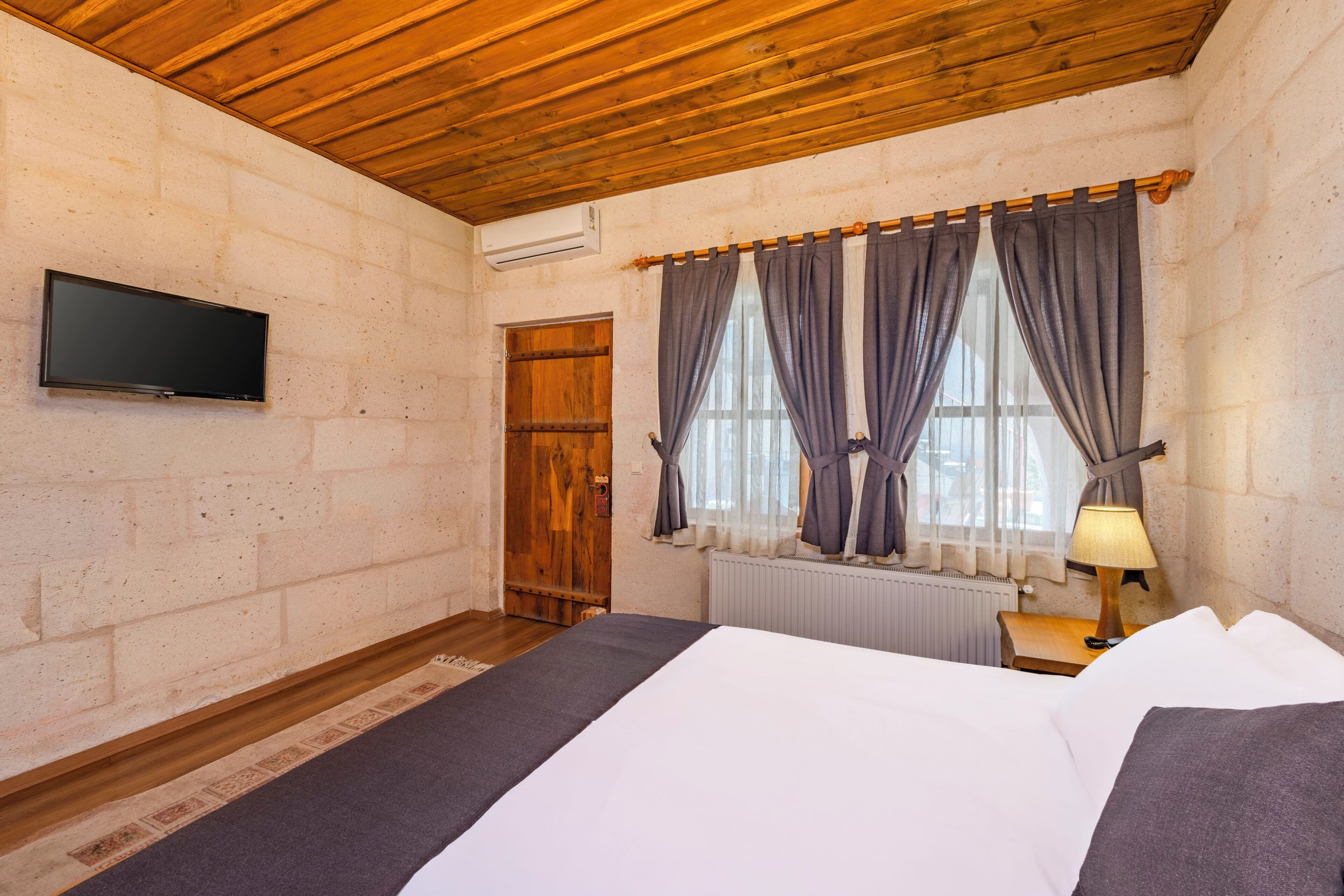 Double Room | Frette Italian sheets, premium bedding, Select Comfort beds