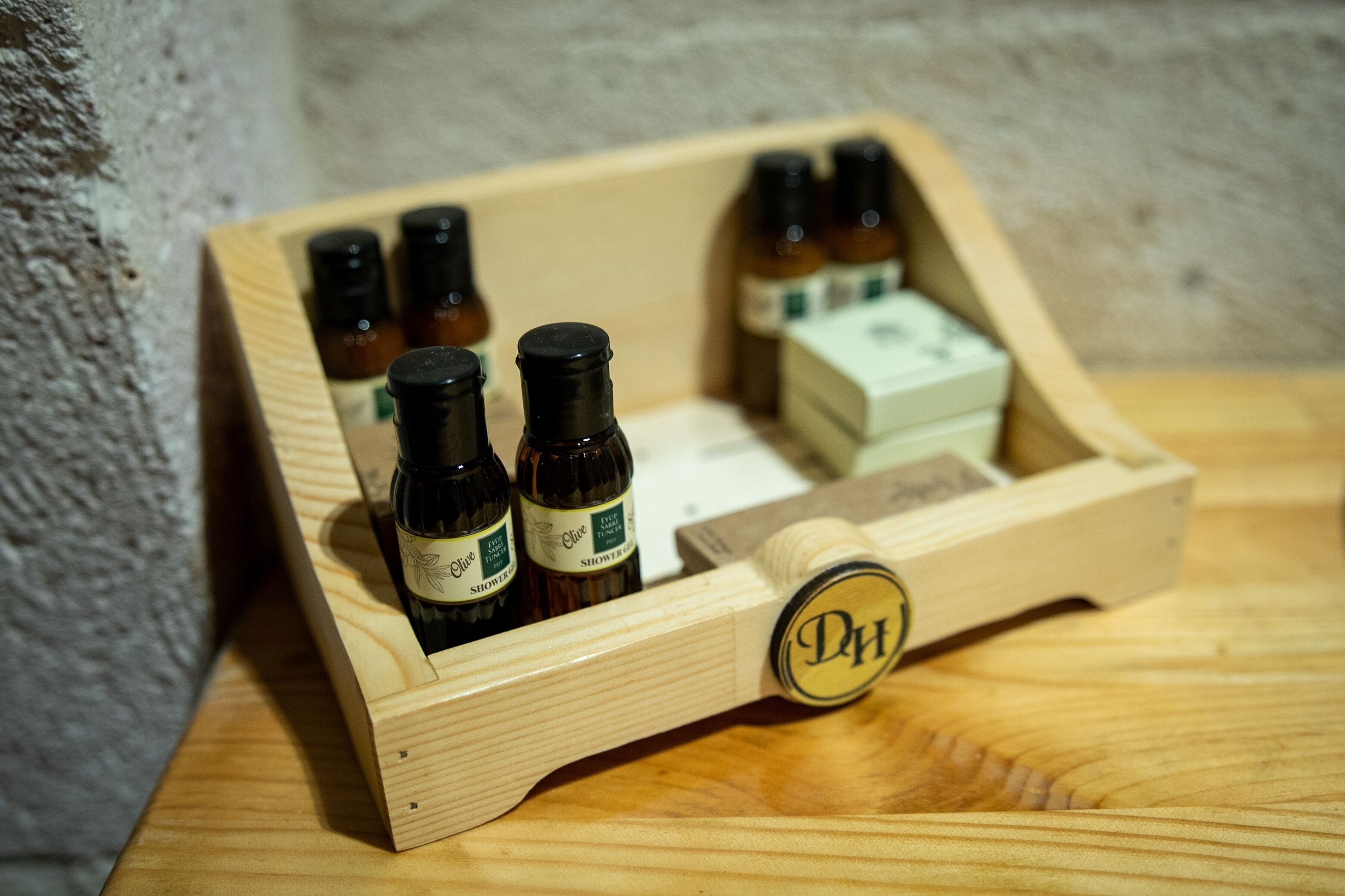 standard room | bathroom | shower, free toiletries, hair dryer, bathrobes