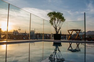 Bañera de hidromasaje exterior