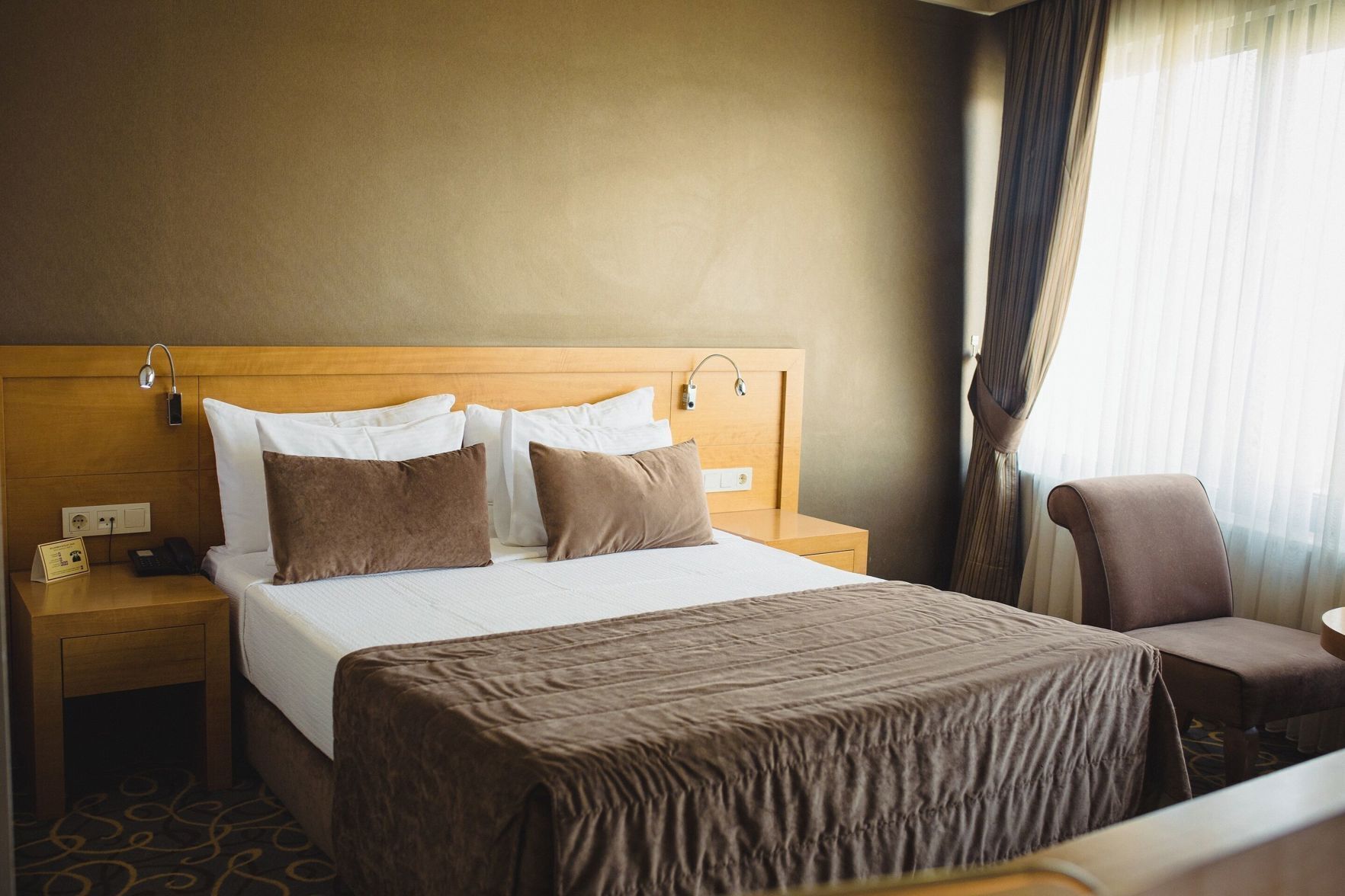 Minibar, in-room safe, soundproofing, free WiFi