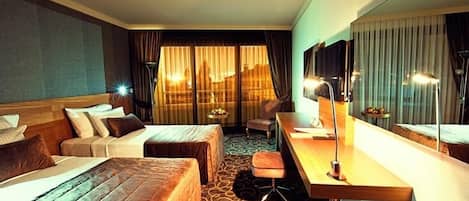 Minibar, in-room safe, soundproofing, free WiFi
