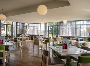 Restaurant - Holiday Inn Huntingdon - Racecourse by IHG (Huntingdon)