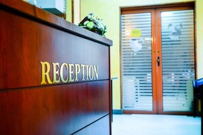 Reception - Andy Hotel (Bucharest)