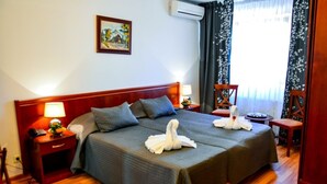 Unclassified image, 2 of 54, button - Andy Hotel (Bucharest)