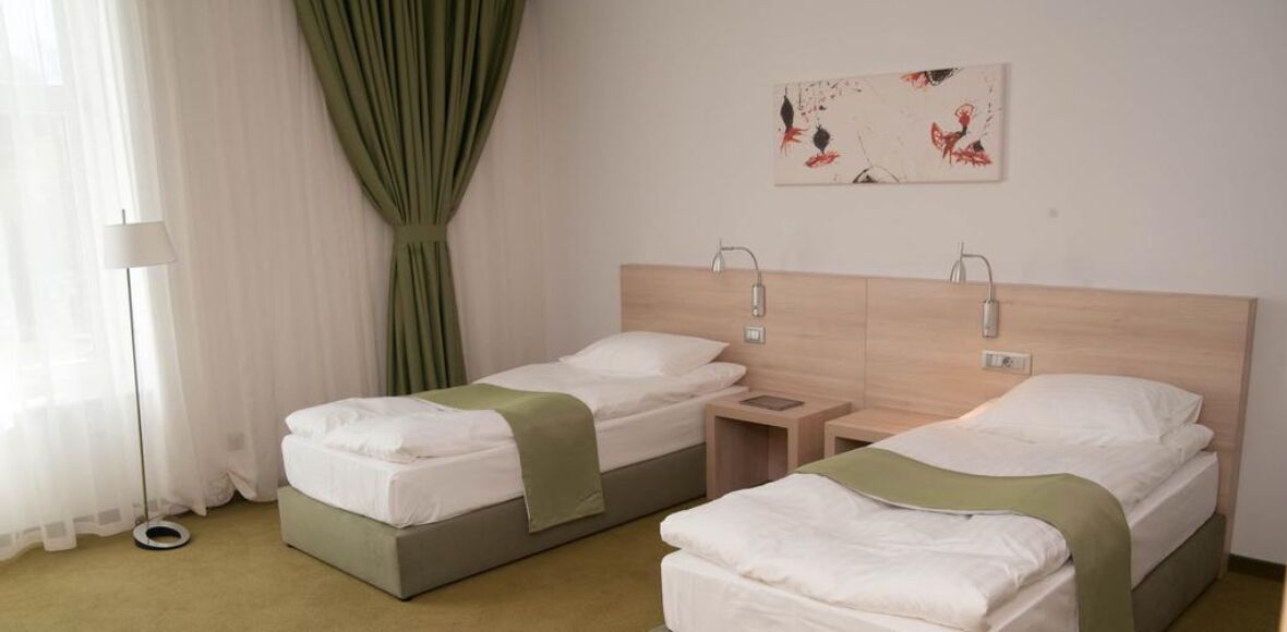 superior twin room | bathroom | free toiletries, hair dryer, towels