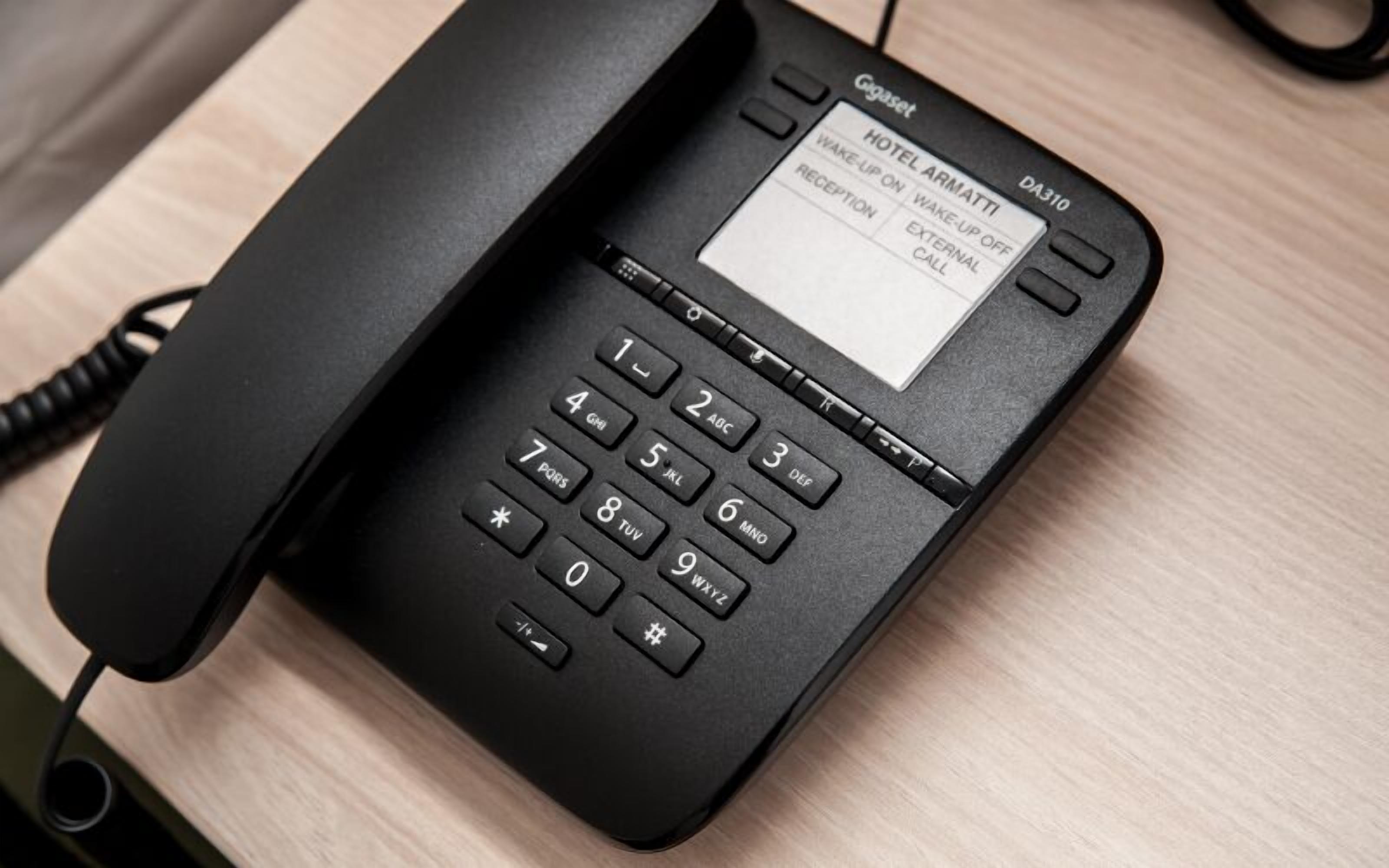 standard double room | bathroom | free toiletries, hair dryer, towels