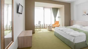 1 Schlafzimmer, Minibar, Zimmersafe, Schreibtisch