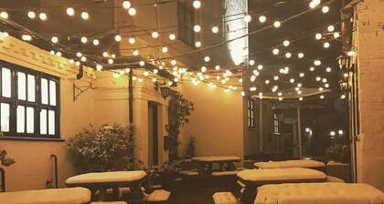 The Crown And Cushion