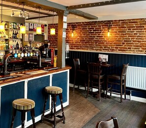 Bar (in der Unterkunft)