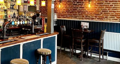 The Crown And Cushion