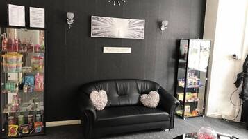Bar lounge