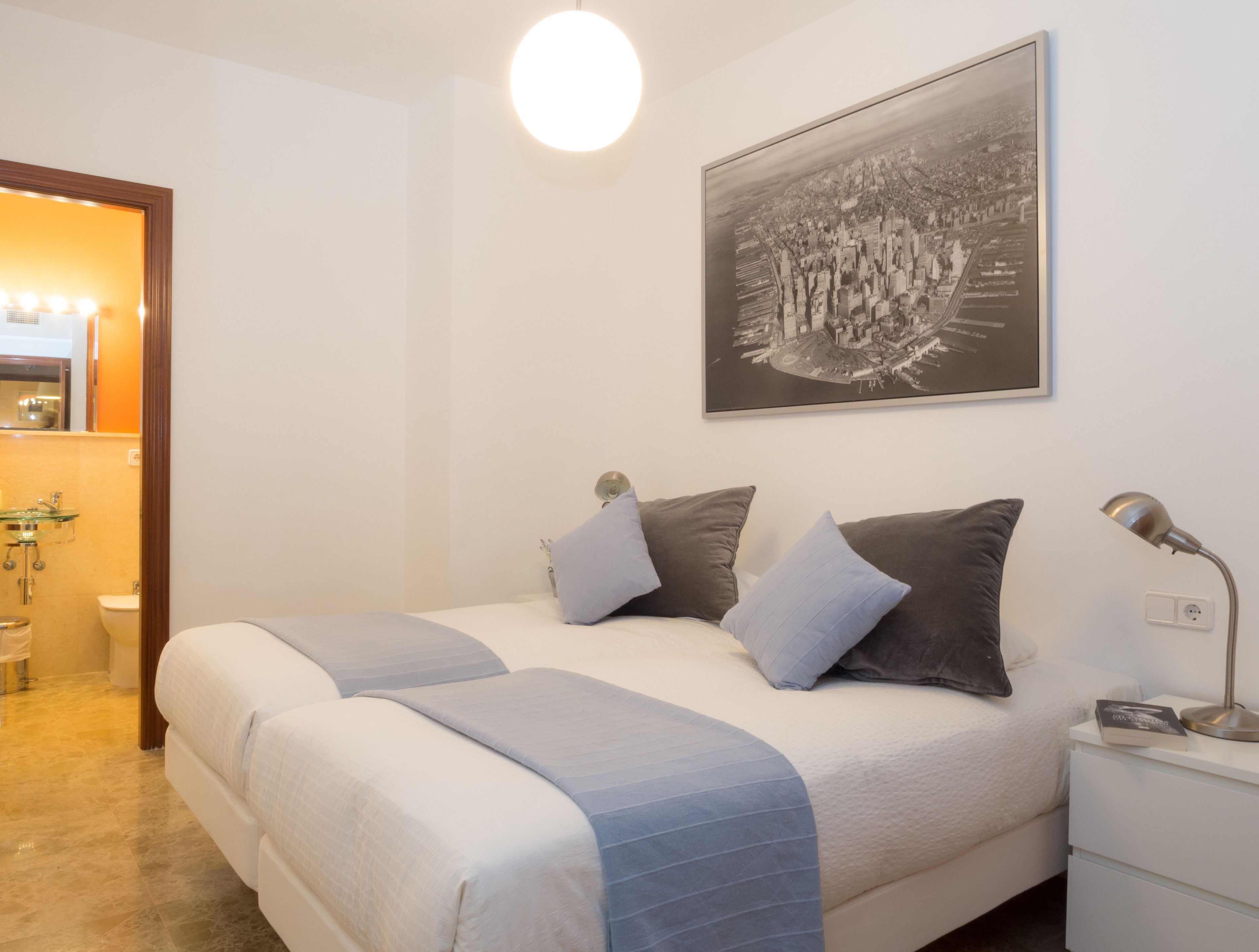 Departamento, 2 habitaciones | Insonorización, tabla de planchar con plancha y cunas gratuitas 