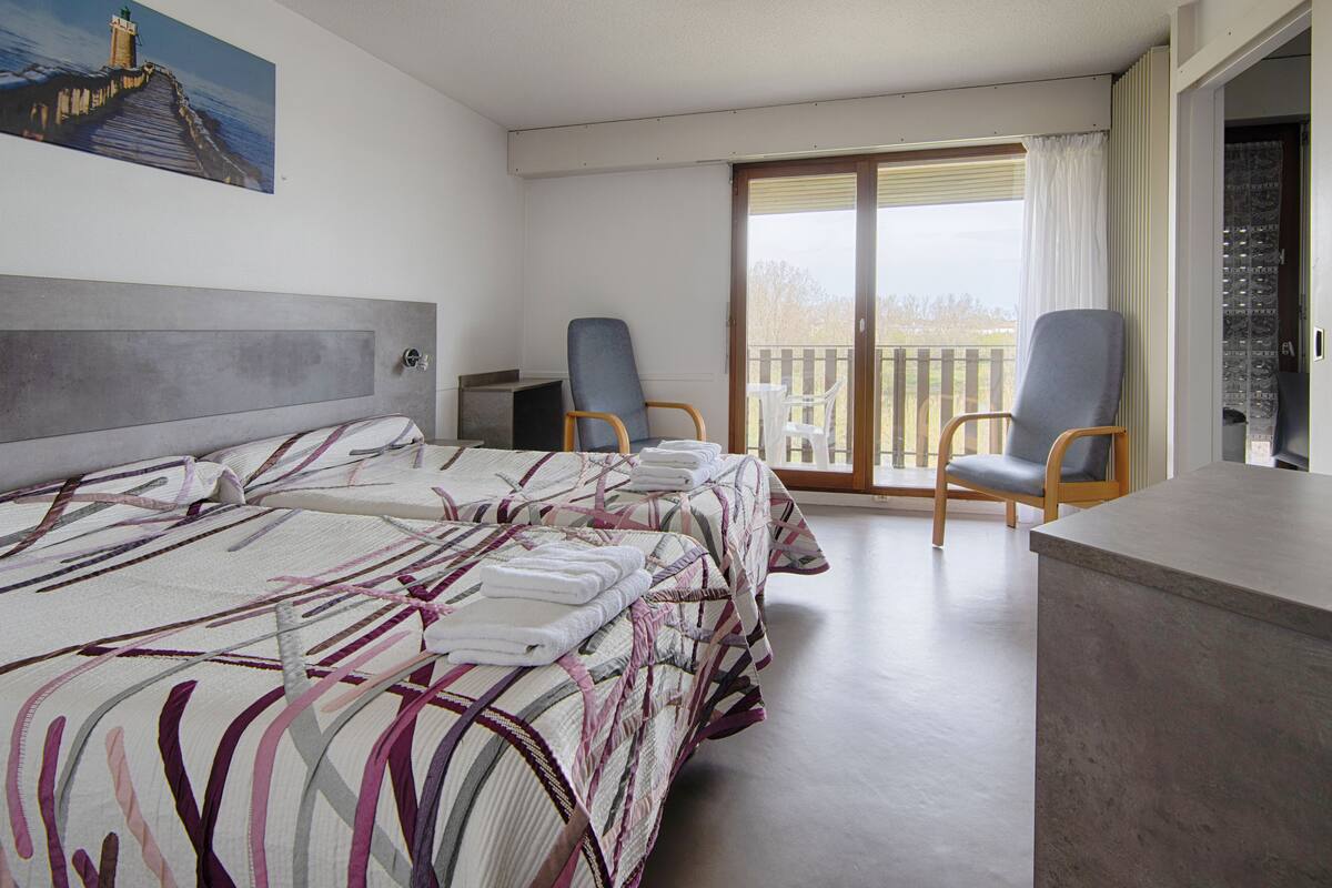 classic double or twin room, 2 single beds | individually decorated, individually furnished, blackout curtains