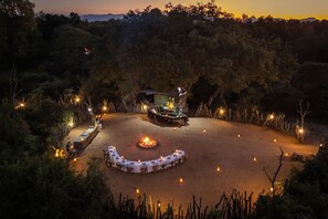 Outdoor dining - Karongwe - Chisomo Safari Camp (Tzaneen)