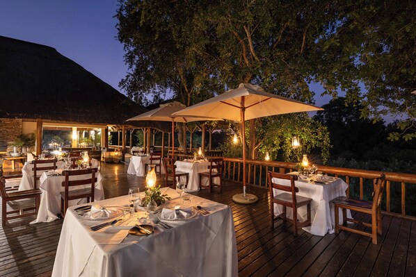 Se sirven desayunos, comidas, cenas y cocina africana 