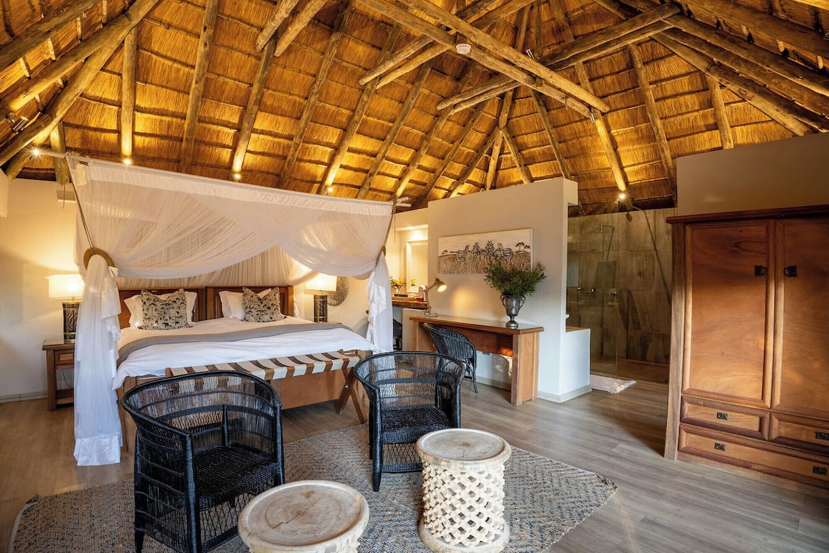 Luxury Double or Twin Room | 1 bedroom, premium bedding, minibar, in-room safe