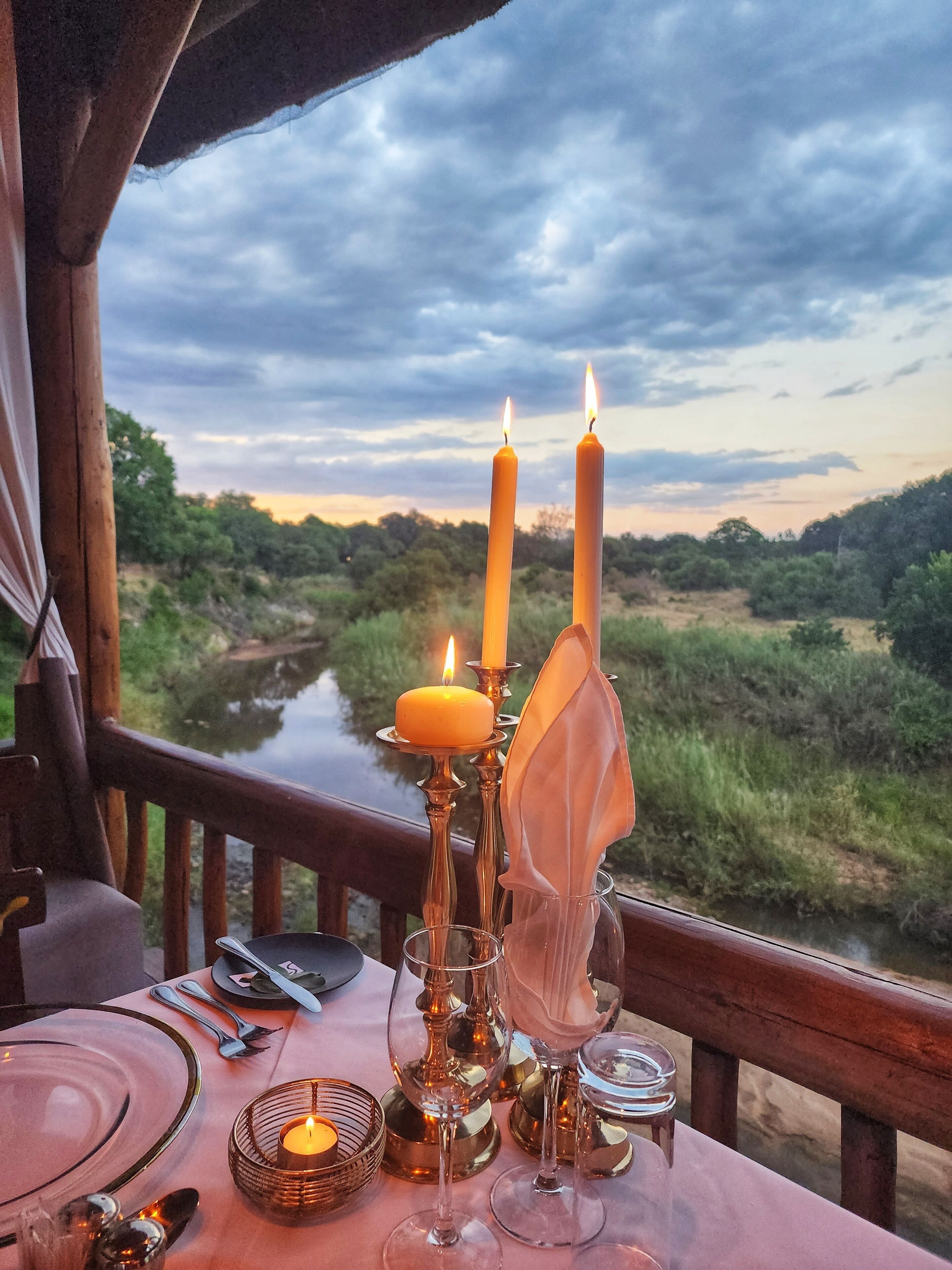 Breakfast, lunch, dinner served; African cuisine 