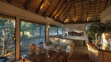 Executive Double or Twin Room (4)