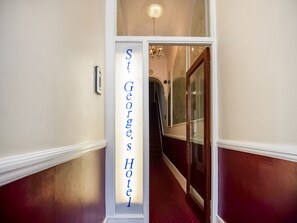 内部エントランス