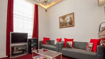 Coin salon dans le hall