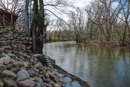 River Bend Inn - Image 43